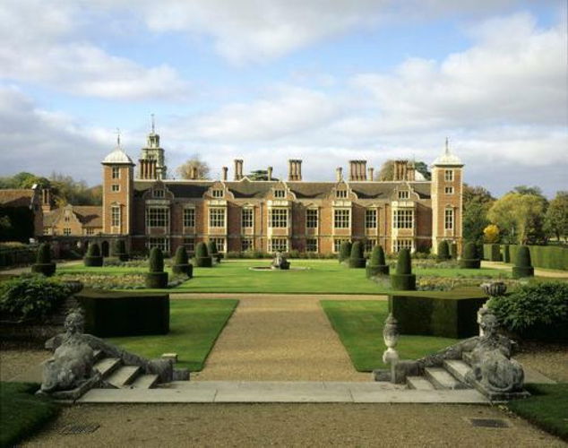Pgds 20080517 090324 Blickling Hall  Ntpl 13842