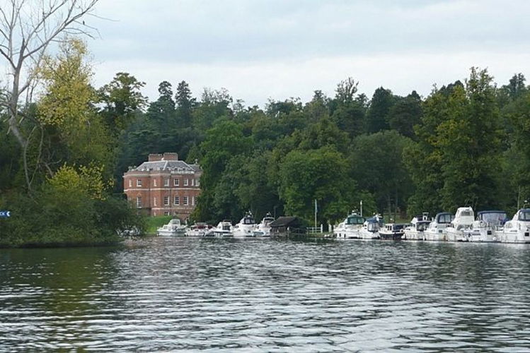 Pgds 20140902 205635 Harleyford Manor Geograph Org Uk 948081