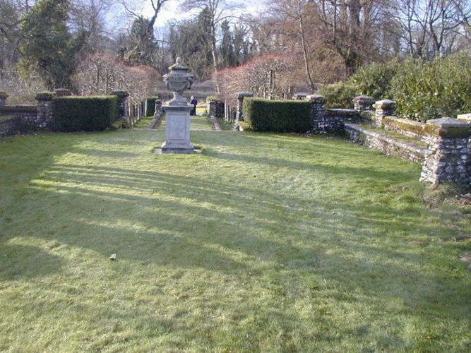 Pgds 20140929 144718 Formal Garden Warnford Park Geograph Org Uk 432100
