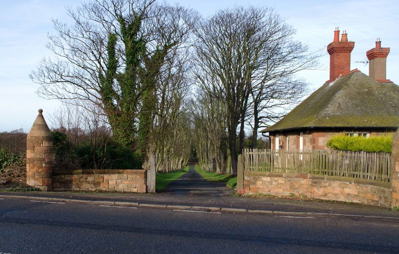 Pgds 20150211 225115 4 Gate Lodge Leading To A Sycamore Lined Avenue
