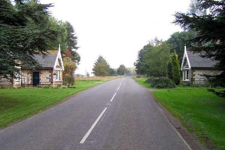 Pgds 20150520 070446 Brocklesby Park   Entrance Lodges   Geograph Org Uk   110224