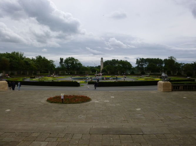 Pgds 20150908 110226 Pool And Fountain