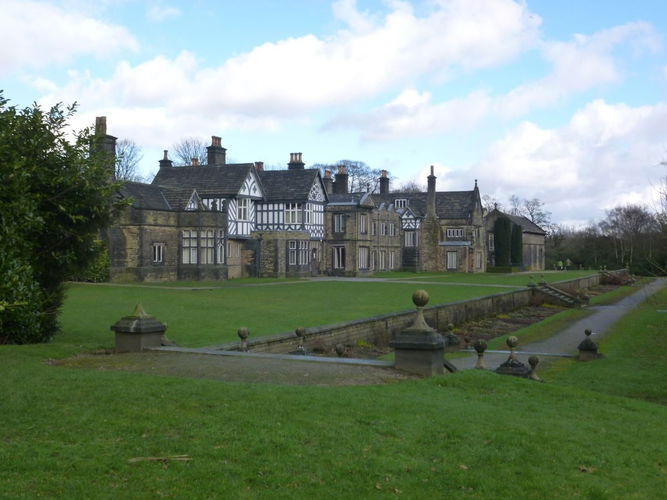 Pgds 20160219 153121 Front Of Hall With Terraced Walkway