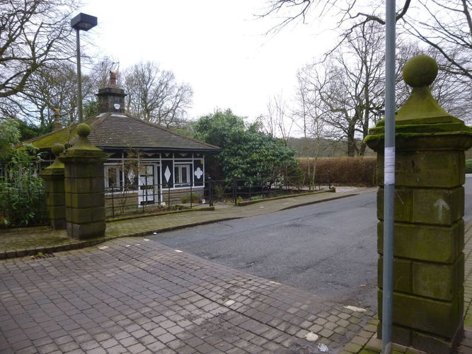 Pgds 20160219 155423 Gatehouse And Gate Pillars