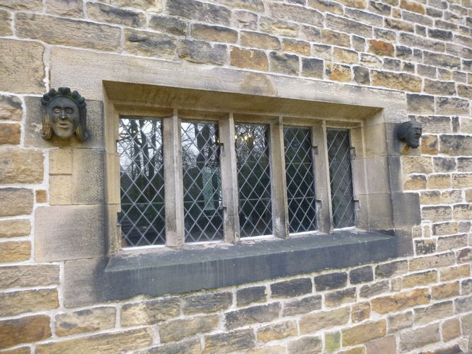 Pgds 20160219 162617 Window With Gargoyles